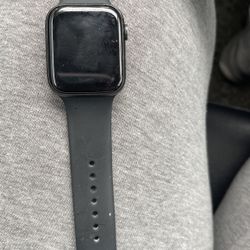 Series 5 Apple Watch 