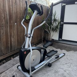 Schwinn 418 Elliptical machine 