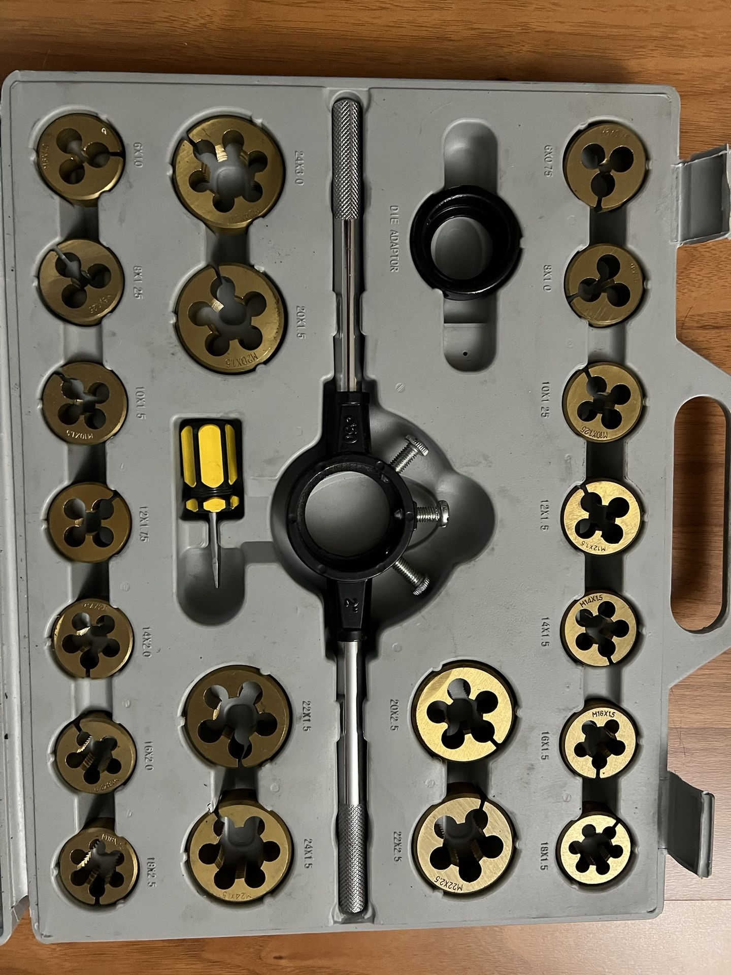 Pittsburgh Titanium Nitride Coated Alloy Steel Metric Tap & Die Set, 45