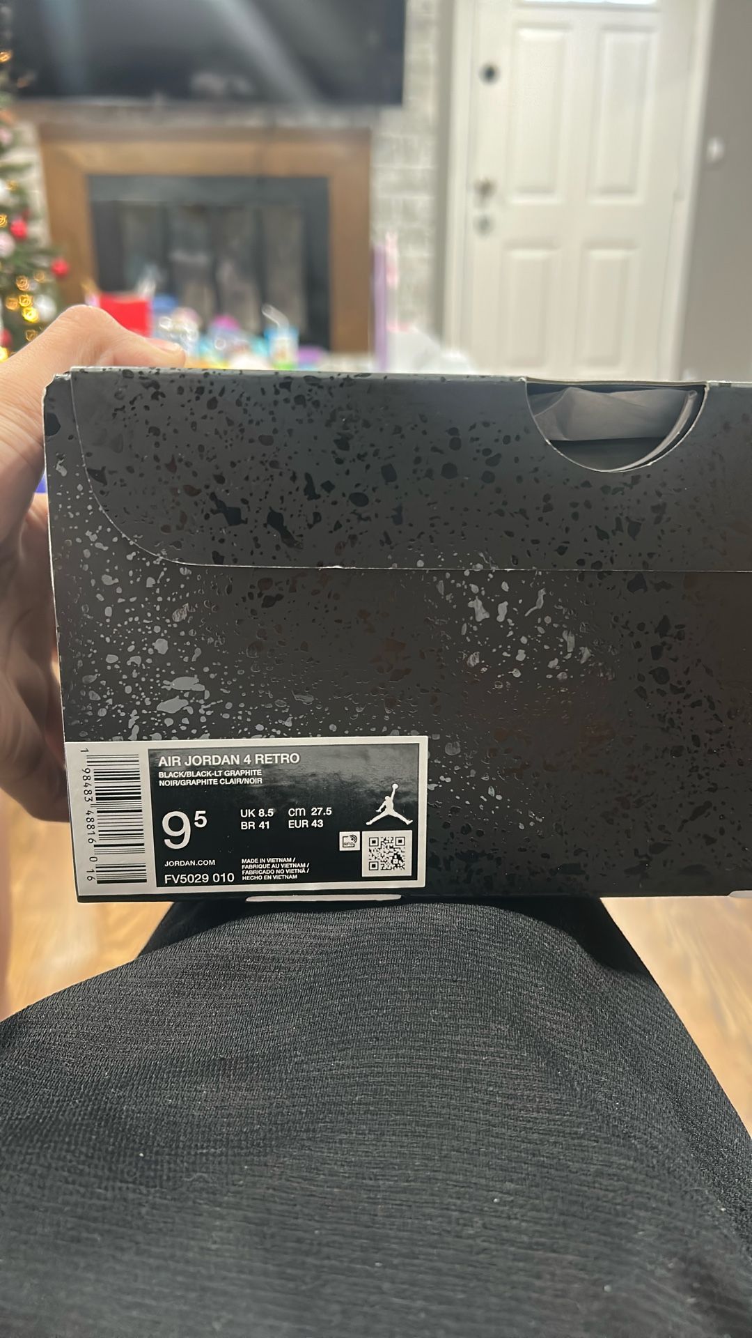 Jordan 4 Black Cat 2025