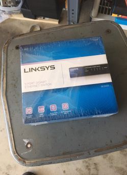 Linksys 5 port router new