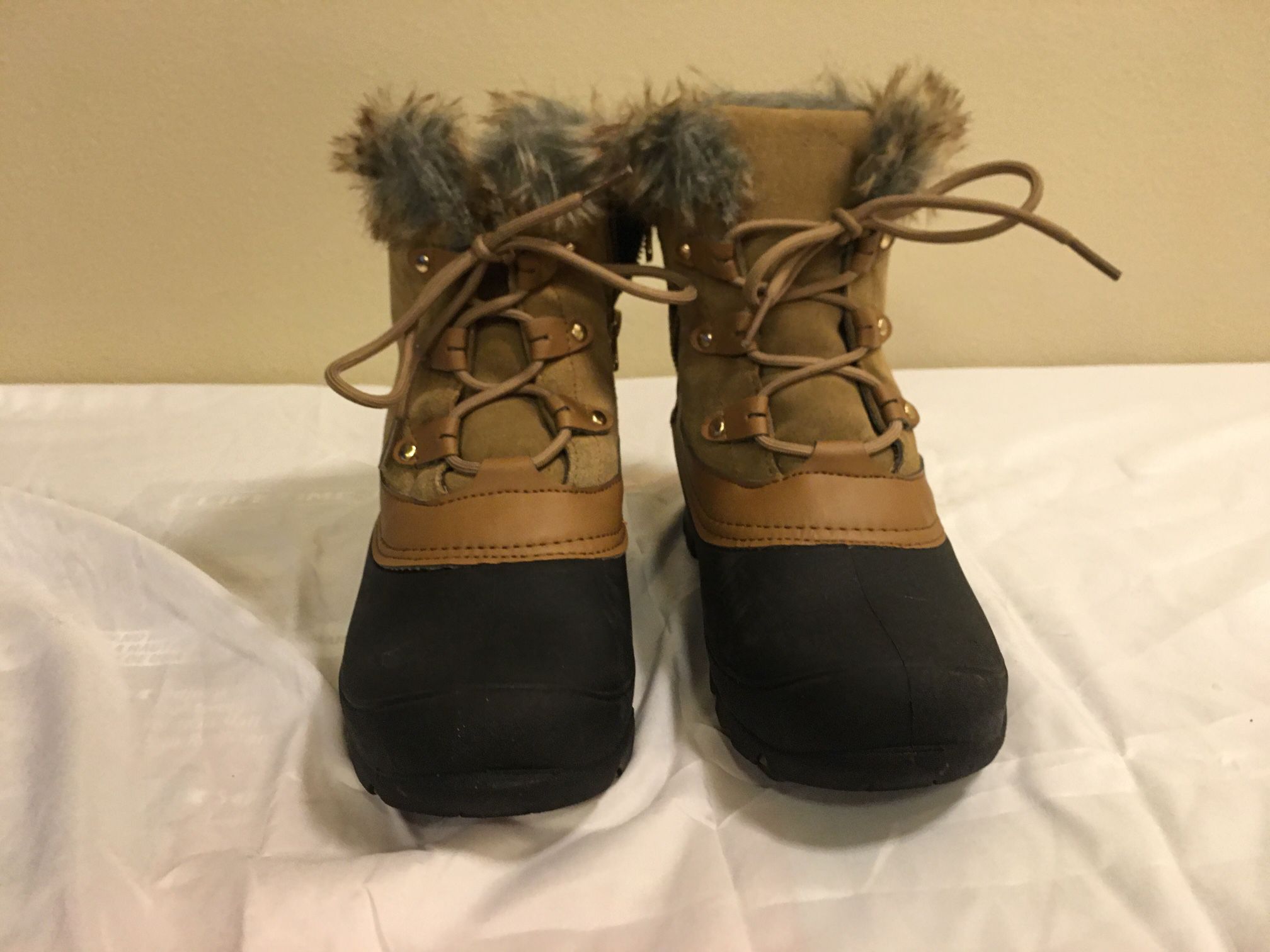 North side Fairfield Woman’s Waterproof Insulated Winter Snow Boots