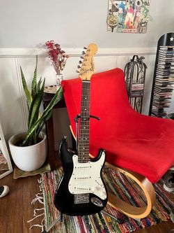 Electric Fender Guitar - Squier Mini Stratocaster