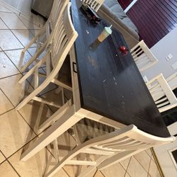 Farmhouse Table 