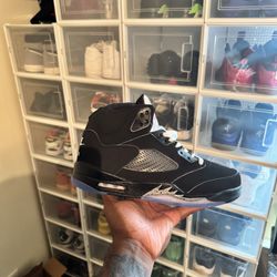 JORDAN RETRO 5 METALLIC BLACK SIZE 12