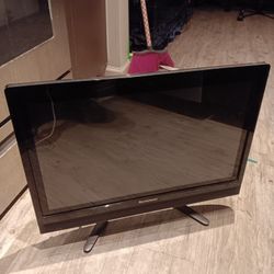 Lenovo C40-05 21.5" All-in-One AMD A4-6210 8GB Ram  SSD Windows 10 Needs Charger