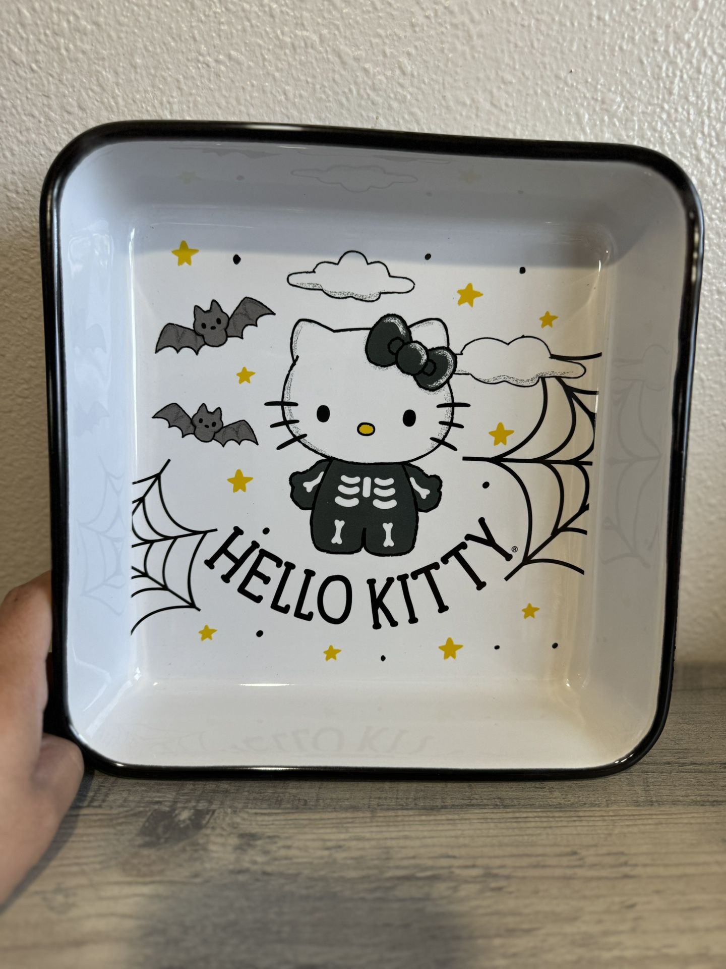 Hello Kitty Halloween Baking Dish