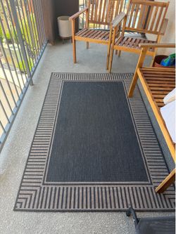Indoor/Outdoor Rug