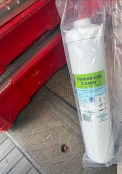 Condensate treater