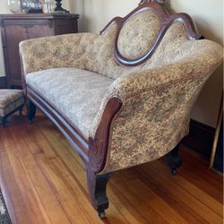 Victorian Setee 