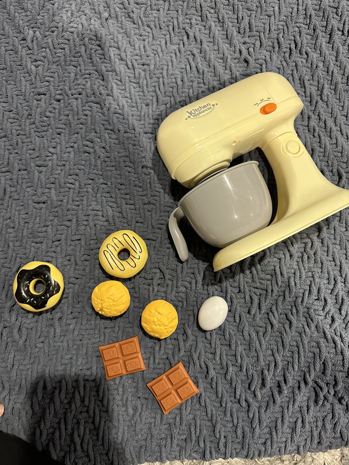 Toy Mixer