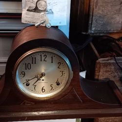 Mantle Clock