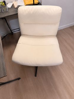 Wide seat desk char