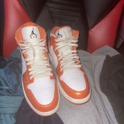 Air Jordan 1 Orange