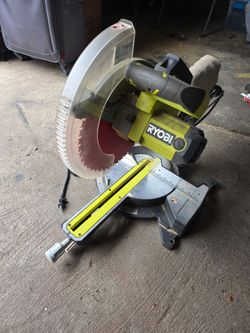 Ryobi 12" Compound Sliding Miter Saw