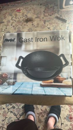 Cast iron wok