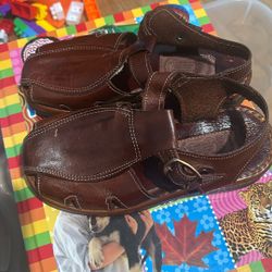 Boys Leather Sandals  Like New Condition 