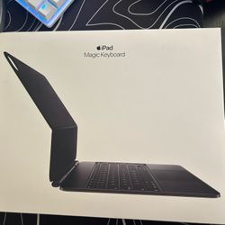 iPad Pro 13 Inch Magic Keyboard 