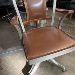Shaw Walker Swivel Chair