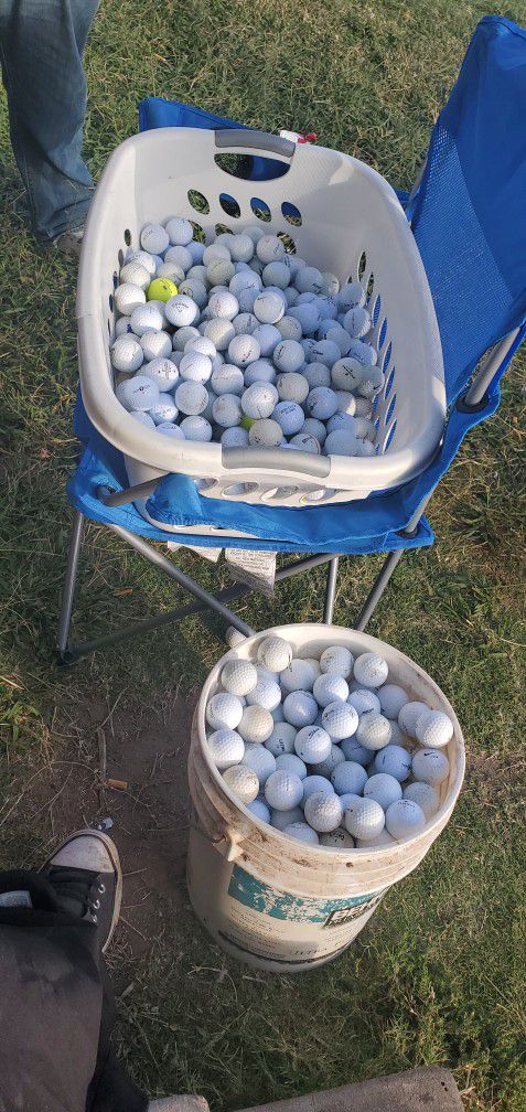 700 Golf balls