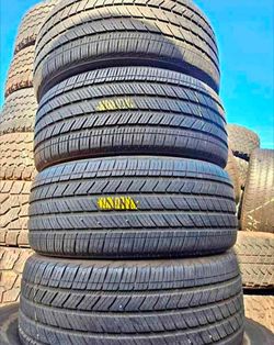 225 50 18 Bridgestone Tires Con 80% de Vida Las 4