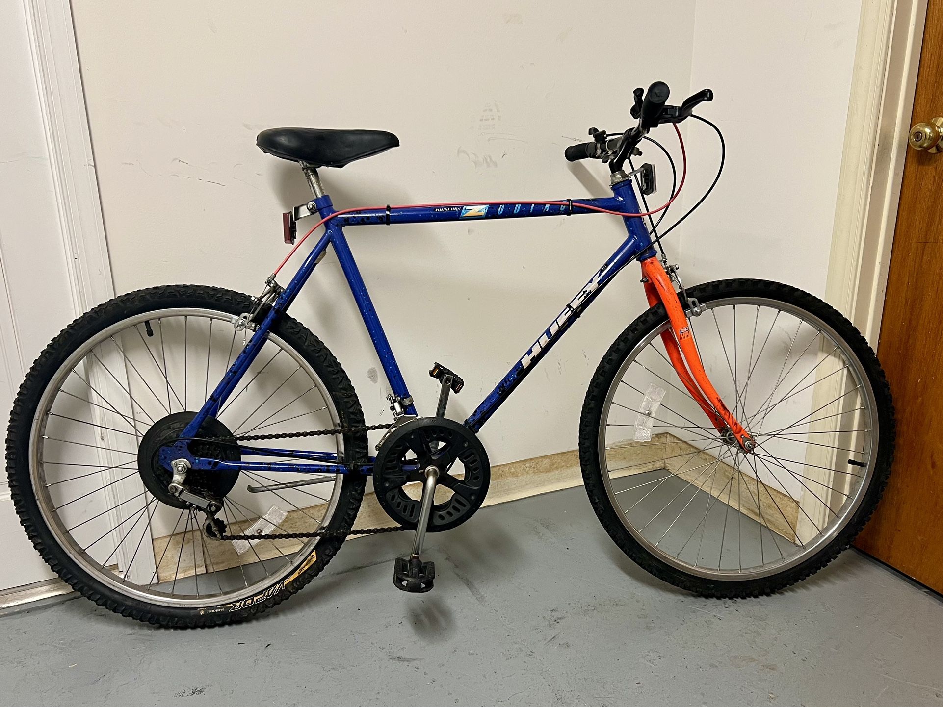 Huffy (rebuilt) Fits 5’10 -  5’12”