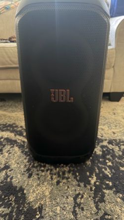 JBL 320 party box