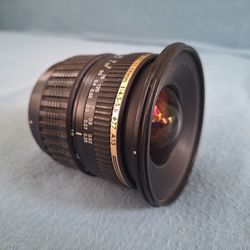 Tamron 11-18mm f/4.5-5.6 Di-II lens