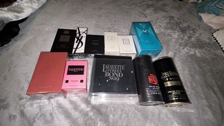 🌟 Perfumes disponibles. Gran variedad de aromas para hombre y mujer. Pregunta sin compromiso por el que buscas.