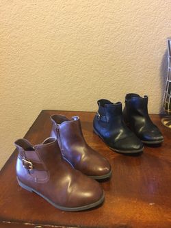 Girls boots size 11c