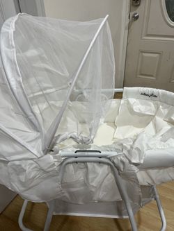 Dream On Me Portable 2-1 Bassinet And Cradle 