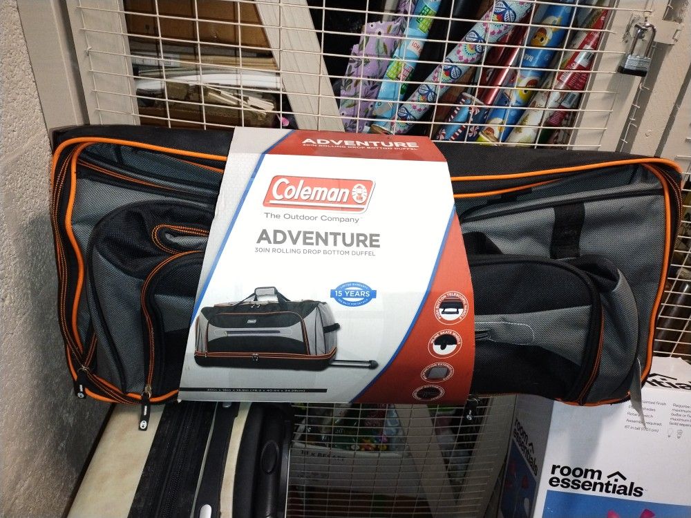 COLEMAN 30 inch Drop Bottom Rolling Duffle Bag