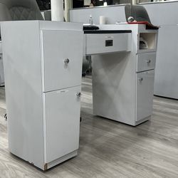 Nail Desk