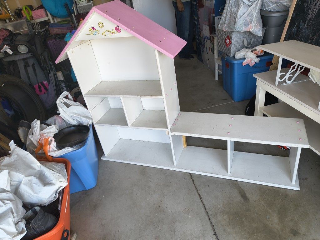 Cubbies And Seat