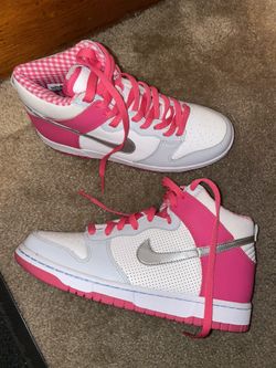 Womens NIKE shoes size 9