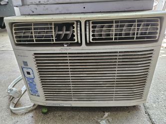 Frigidaire Window AC Approximately 8000 Btu