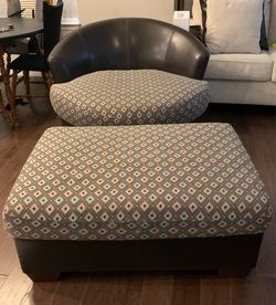 Oversized Swivel Chair & Ottoman set