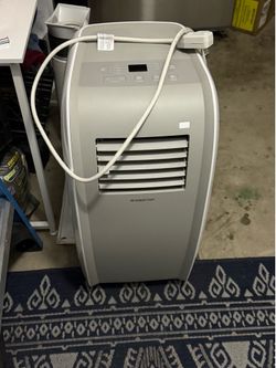 EDGESTAR®.  Air conditioning unit