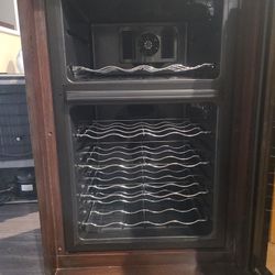 Wine Cooler Don't Work, Won't Stay Cool, 5 Adjustable Racks.