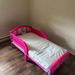 Minnie Mouse Toddler Bed 