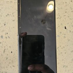 Fold Z 3 Good Condition Unlocked , Minor scratches On Frame 