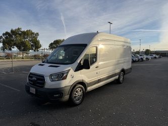 2022 Ford E-Transit-350