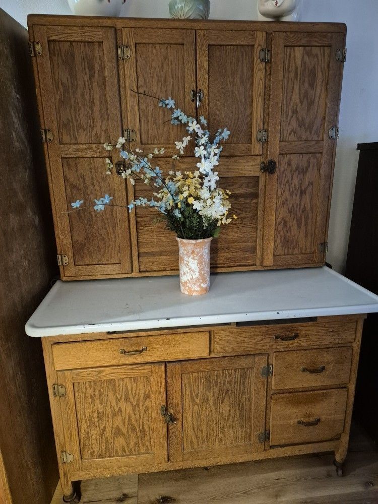 Hoosier Hutch $700 obo