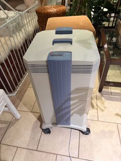 IQAir GC MultiGas Medical-Grade Air Purifier + New Filters – VOC / Chemical / Smoke