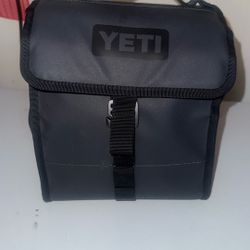 Yeti Lunch Day Trip Bag 