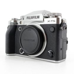 Fujifilm X-T5 Body
