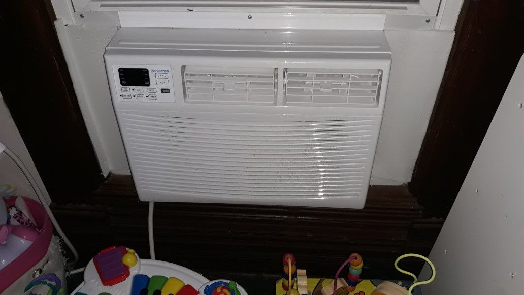 A/C unit with remote