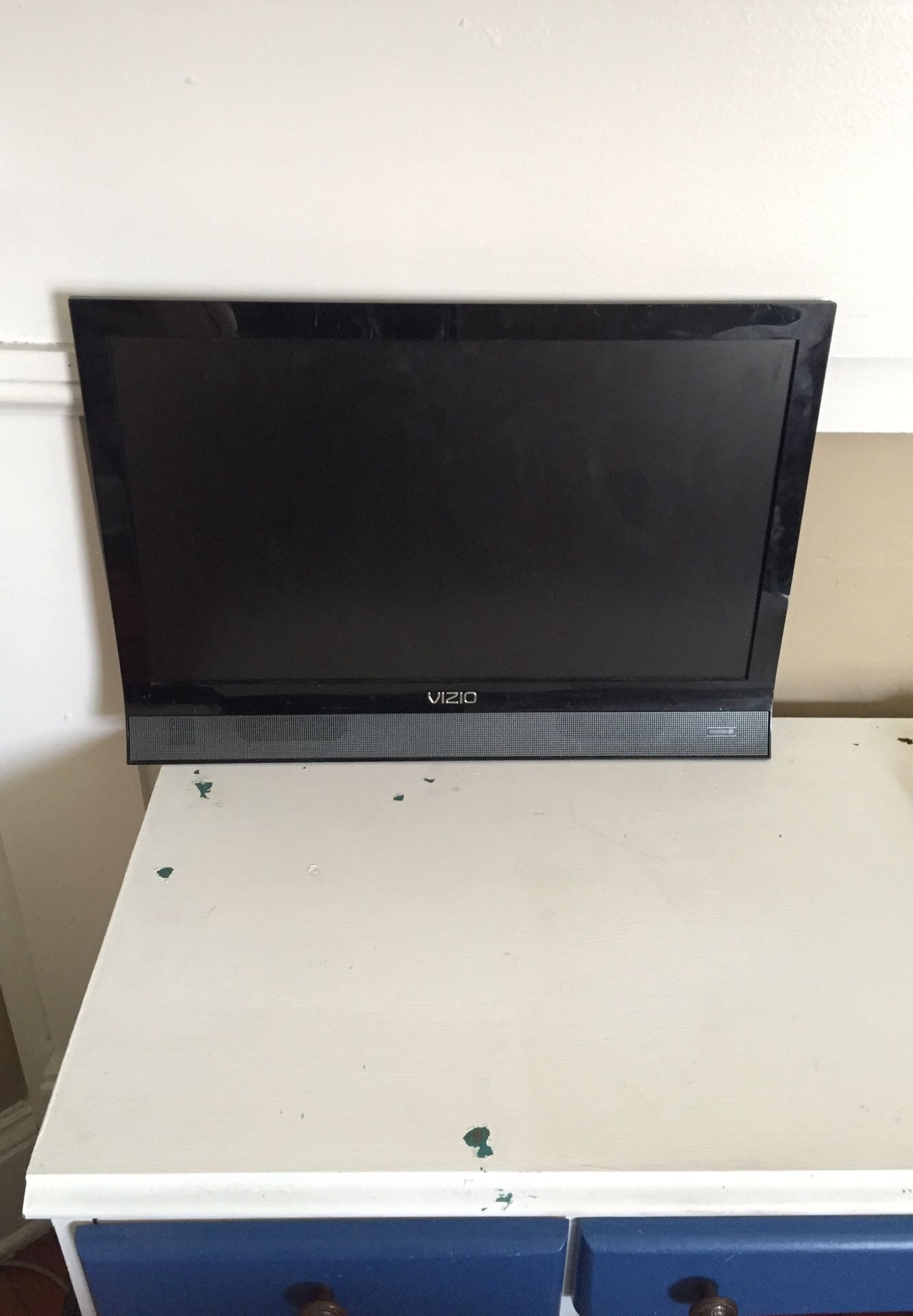 24” Vizio TV