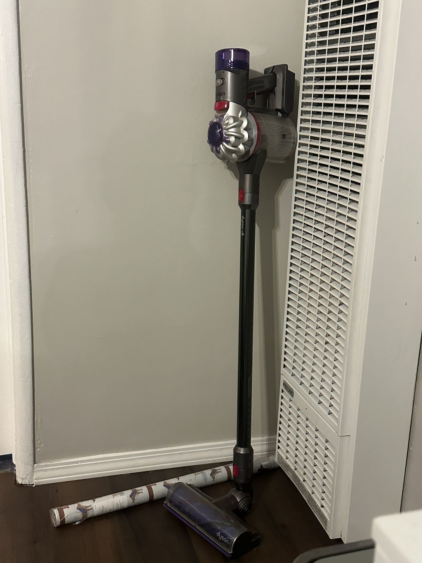 Dyson Vacuum V8 Animal
