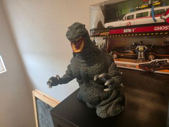 2014 Diamond Select Toys Godzilla Vinyl Bust Bank